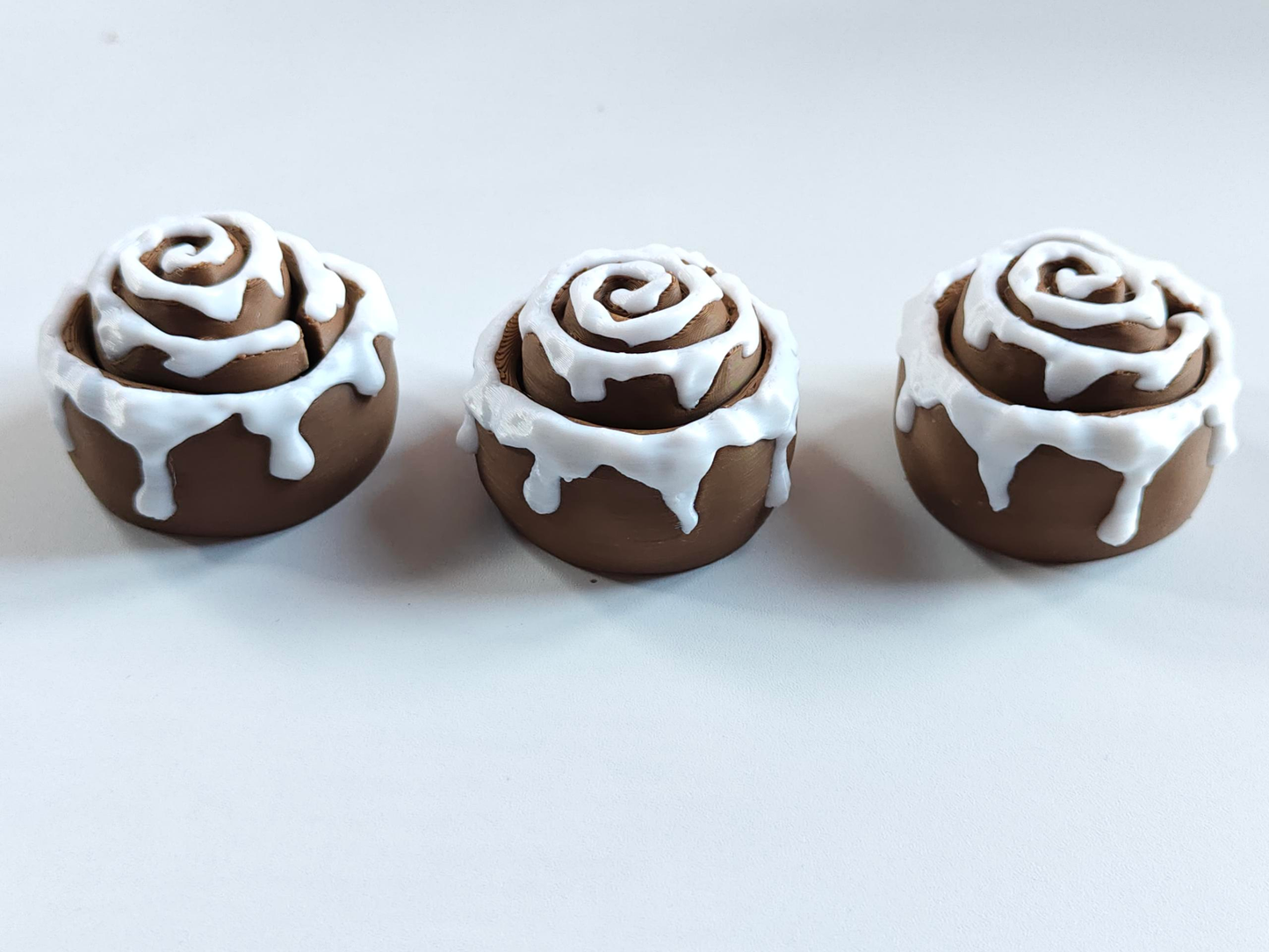3D-printed Frosted Cinnamon Roll Ornament