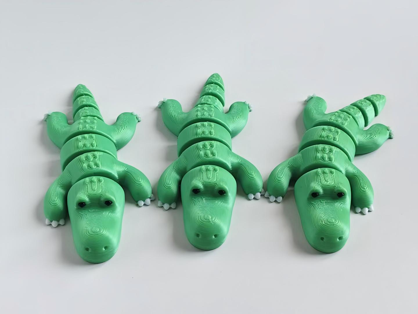 3D printed crocodile figurine