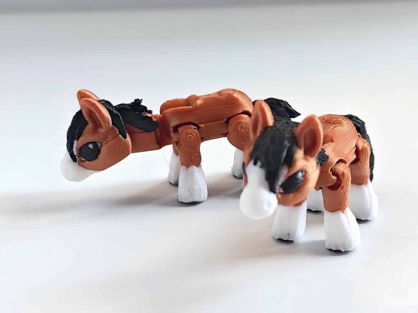 3D-printed brown pony figurine