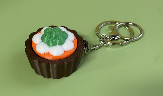 3D Printed Cake Push-Button Keychain