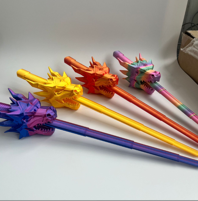 3D Printed Dragon-Head Telescopic Sword
