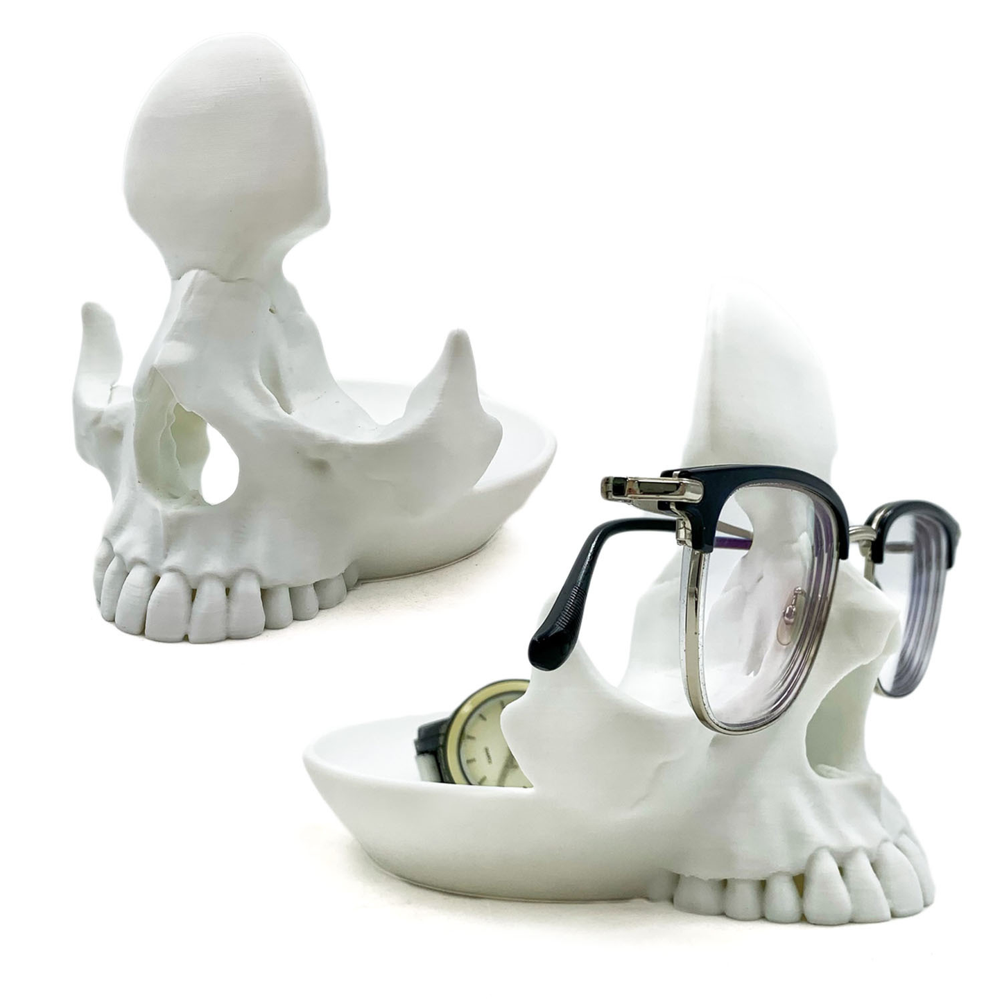 Craft-style skull glasses holder