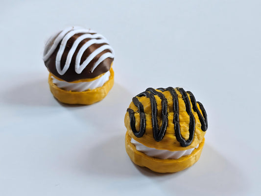 3D-printed macaron-shaped clicker